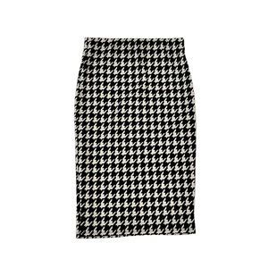 Classic Houndstooth Pencil Skirt Size Medium ( M ) Color black and white